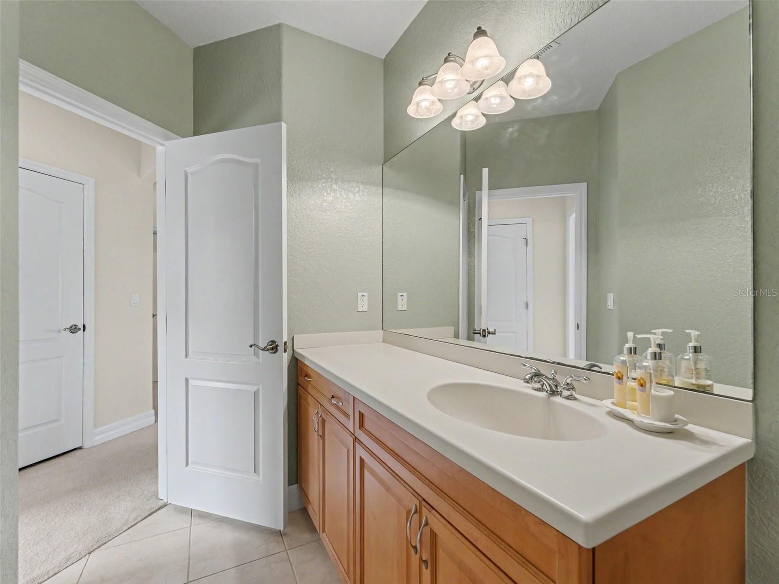 SUNSET BAY TARPON SPGS - Residential