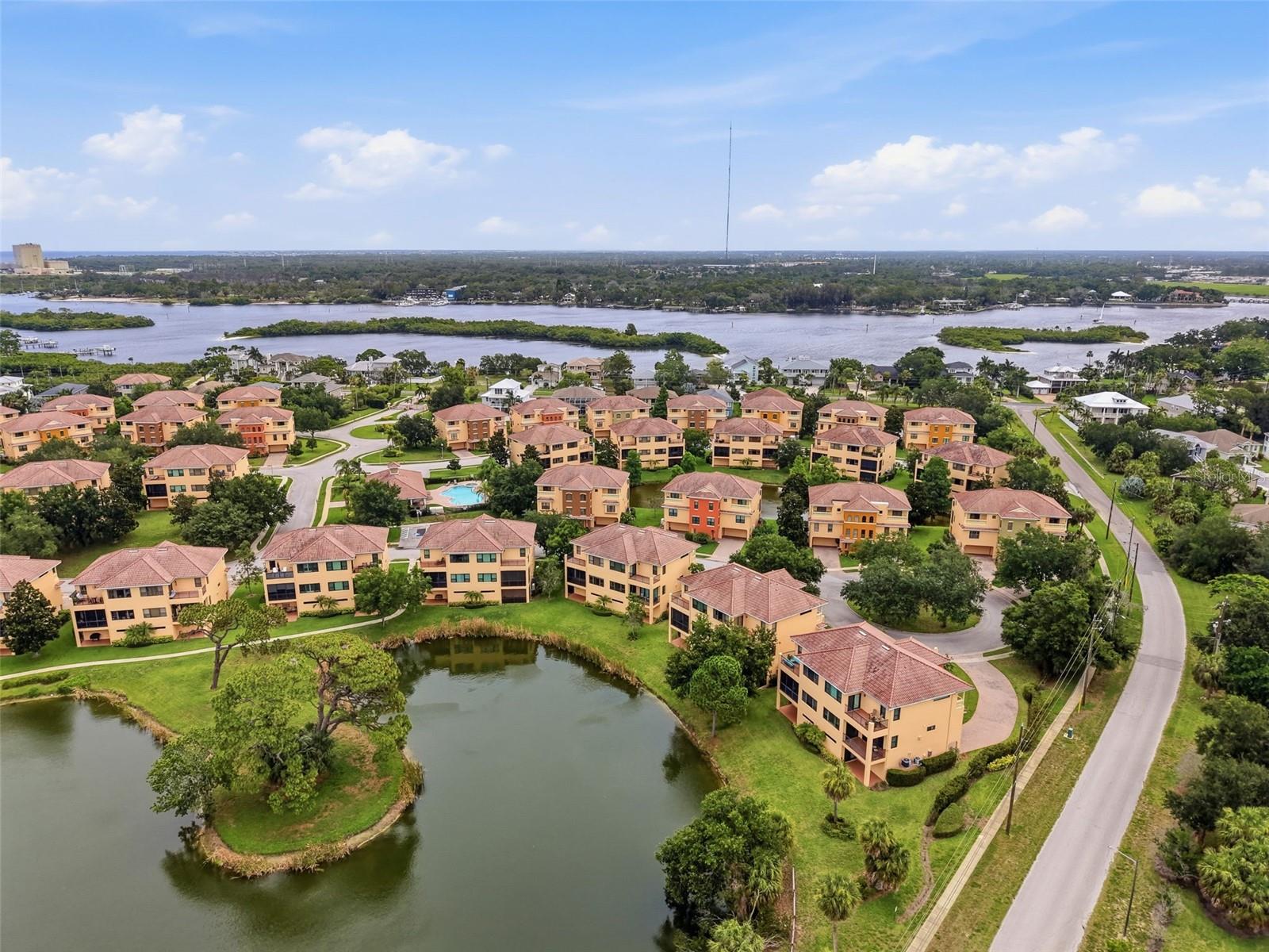 SUNSET BAY TARPON SPGS - Residential
