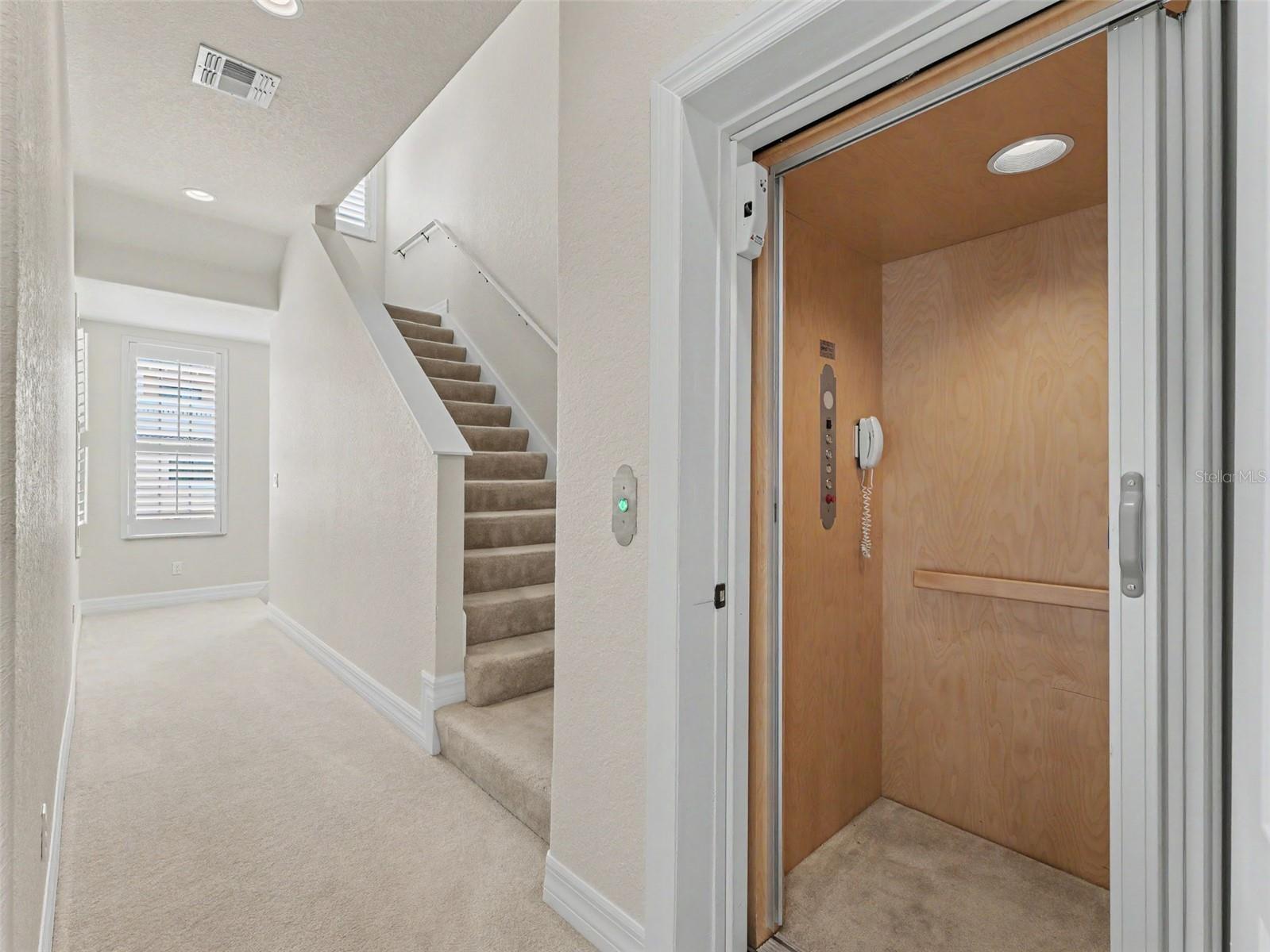 SUNSET BAY TARPON SPGS - Residential