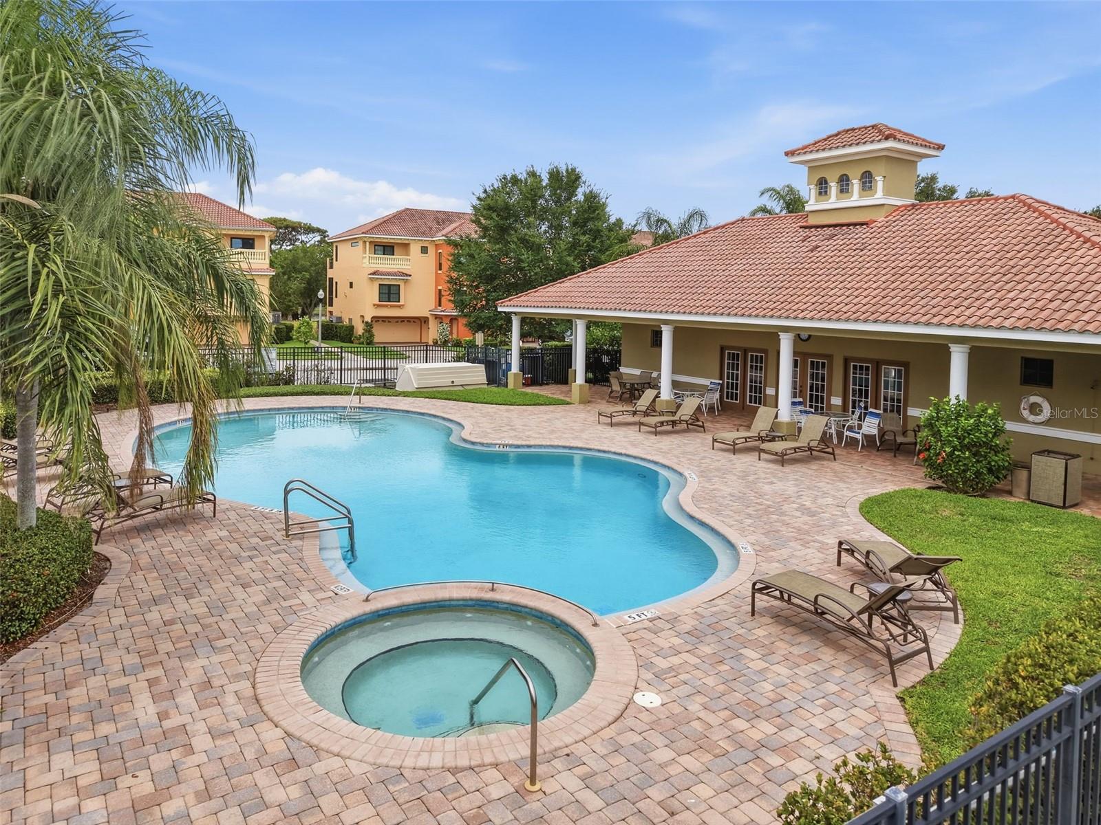 SUNSET BAY TARPON SPGS - Residential
