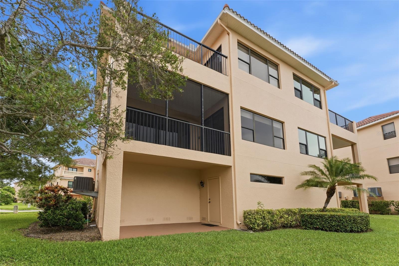 SUNSET BAY TARPON SPGS - Residential