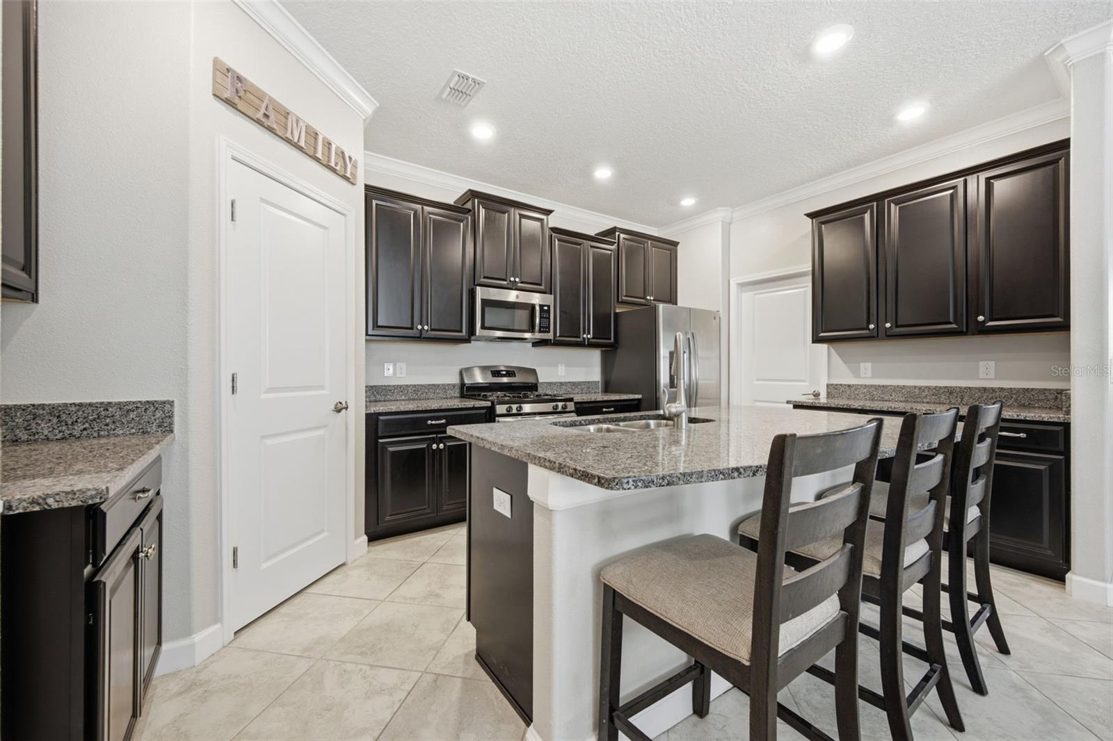 CONNERTON VILLAGE 2 PH 1B PRCL 218 - Residential Lease