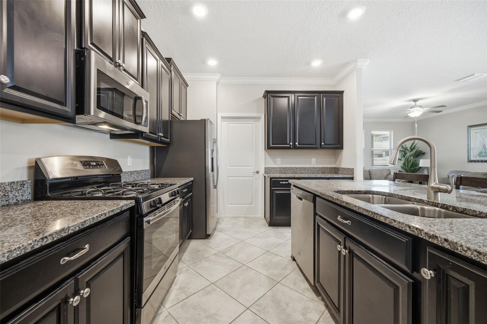 CONNERTON VILLAGE 2 PH 1B PRCL 218 - Residential Lease