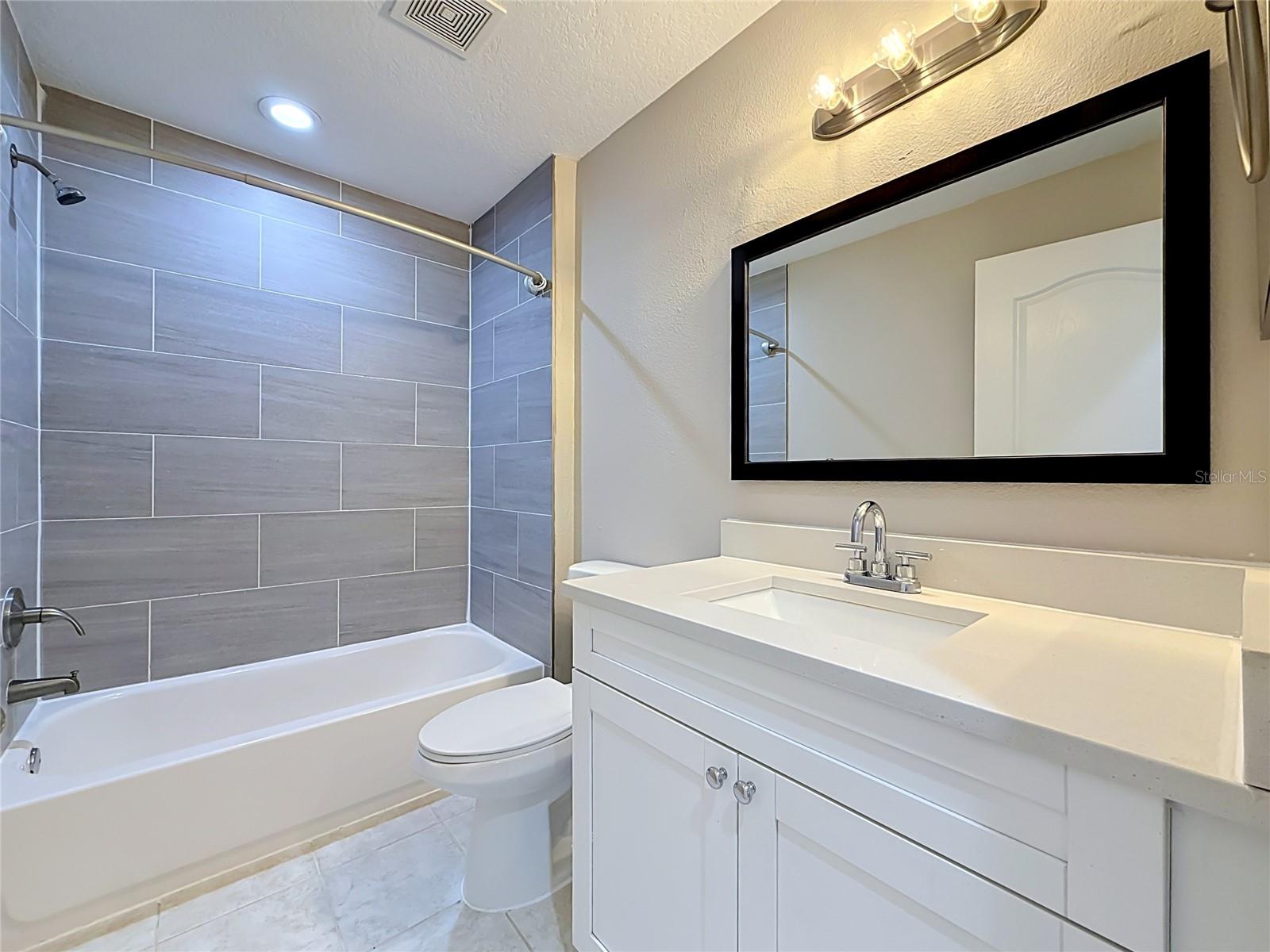GRASSY POINTE - PH 1 - Residential