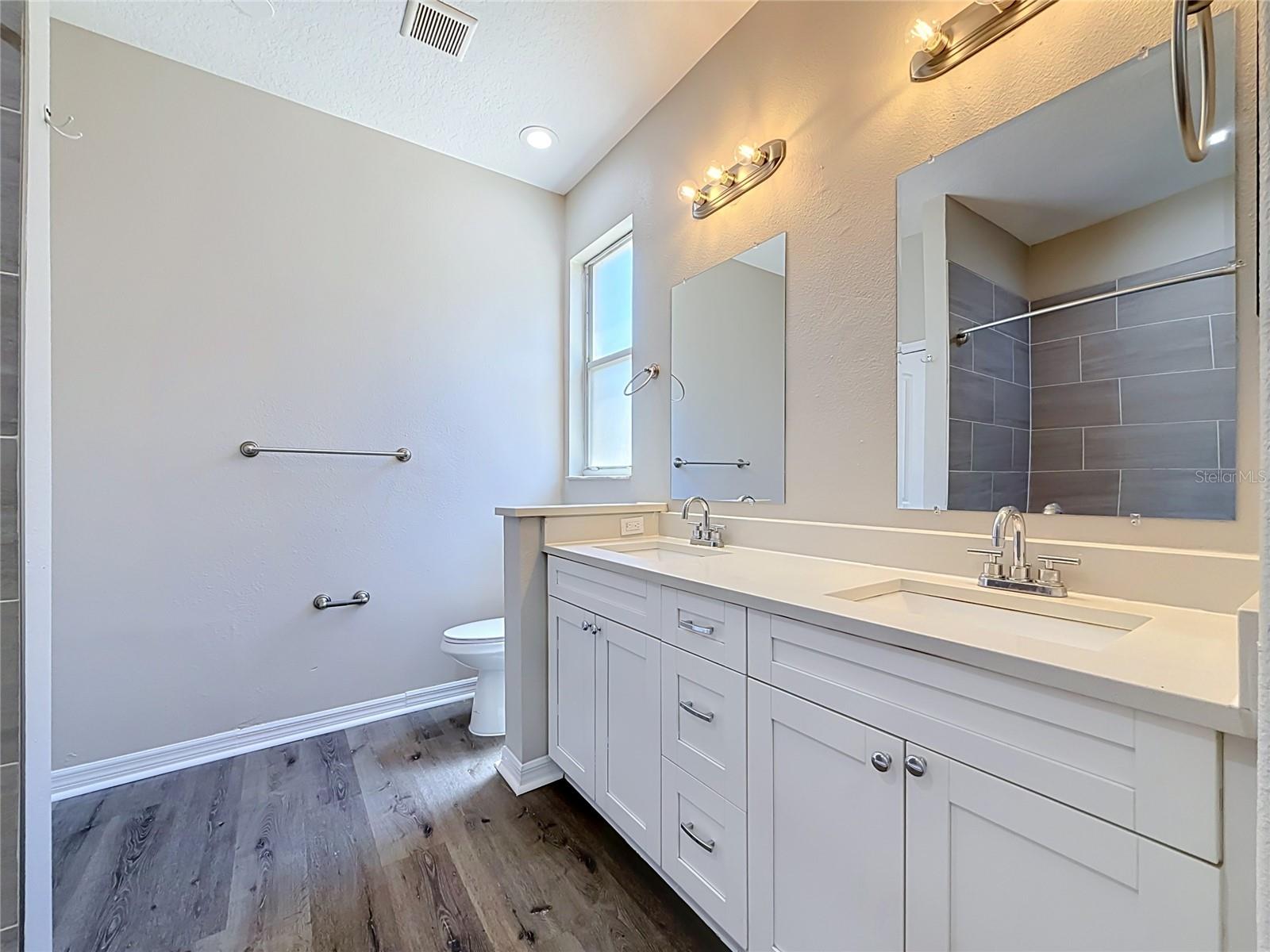 GRASSY POINTE - PH 1 - Residential