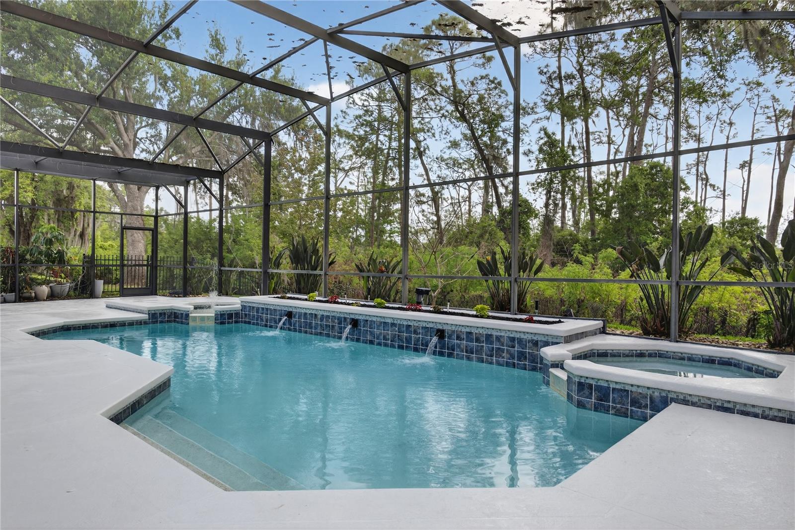 KEENES POINTE - Residential Lease