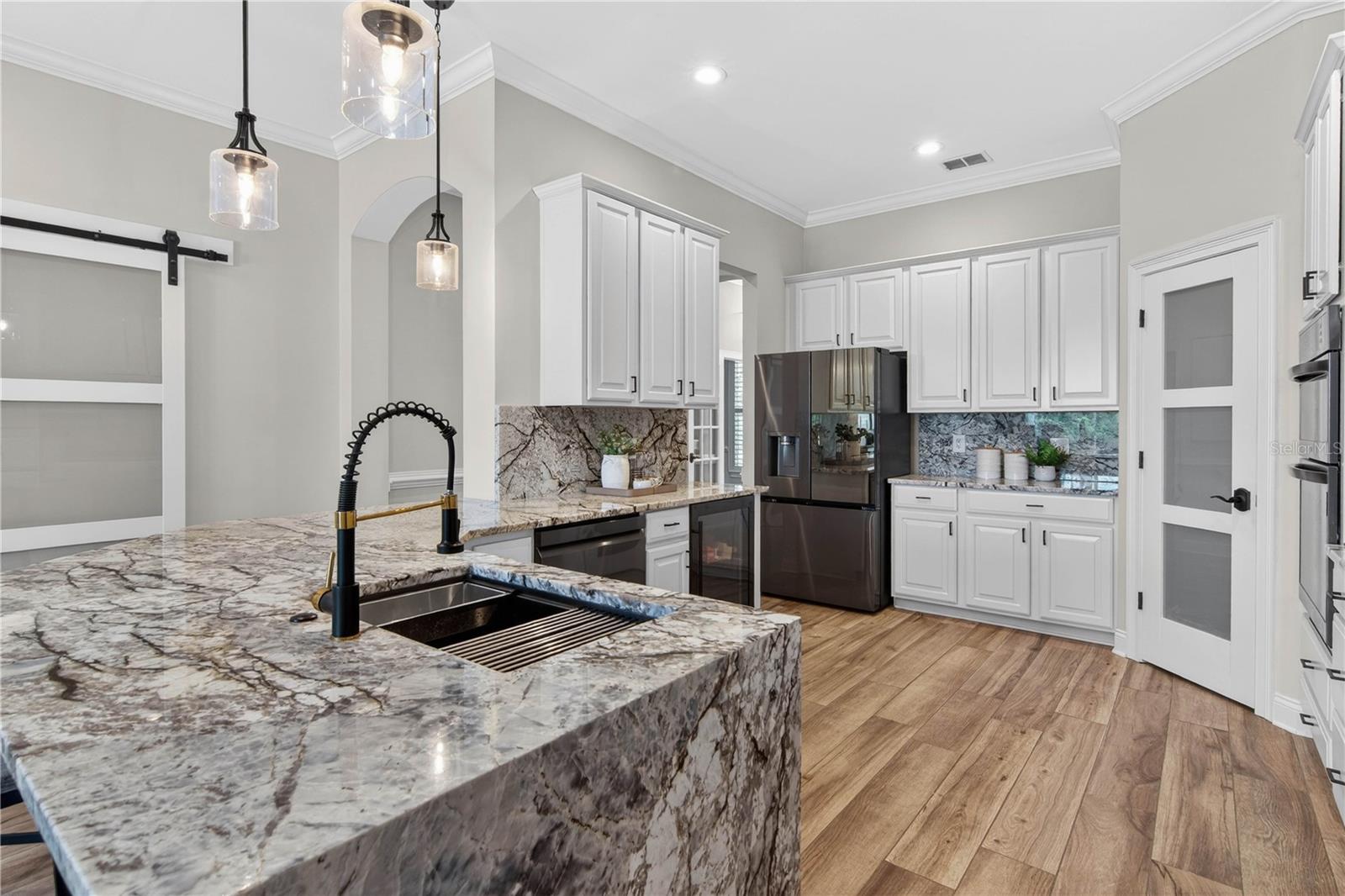 KEENES POINTE - Residential Lease