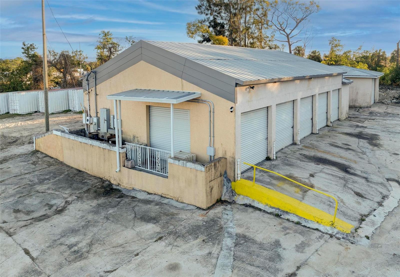 MIKE SUGAR ESTATES - Commercial Sale