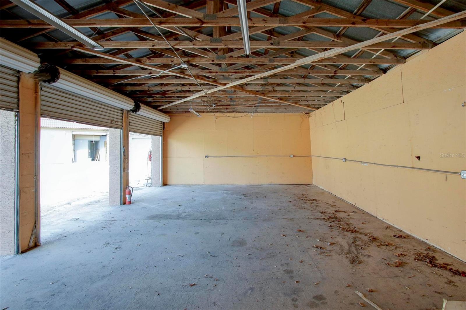 MIKE SUGAR ESTATES - Commercial Sale