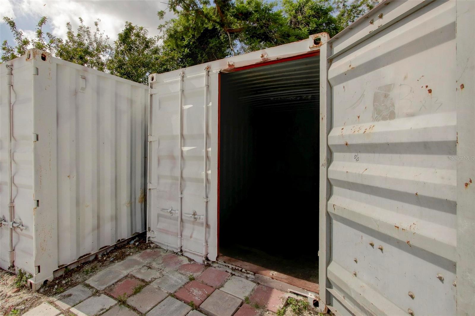 MIKE SUGAR ESTATES - Commercial Sale