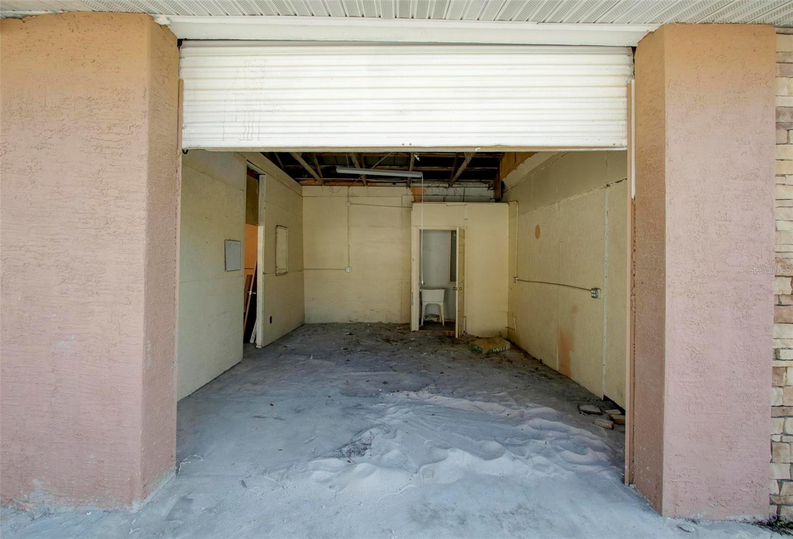 MIKE SUGAR ESTATES - Commercial Sale