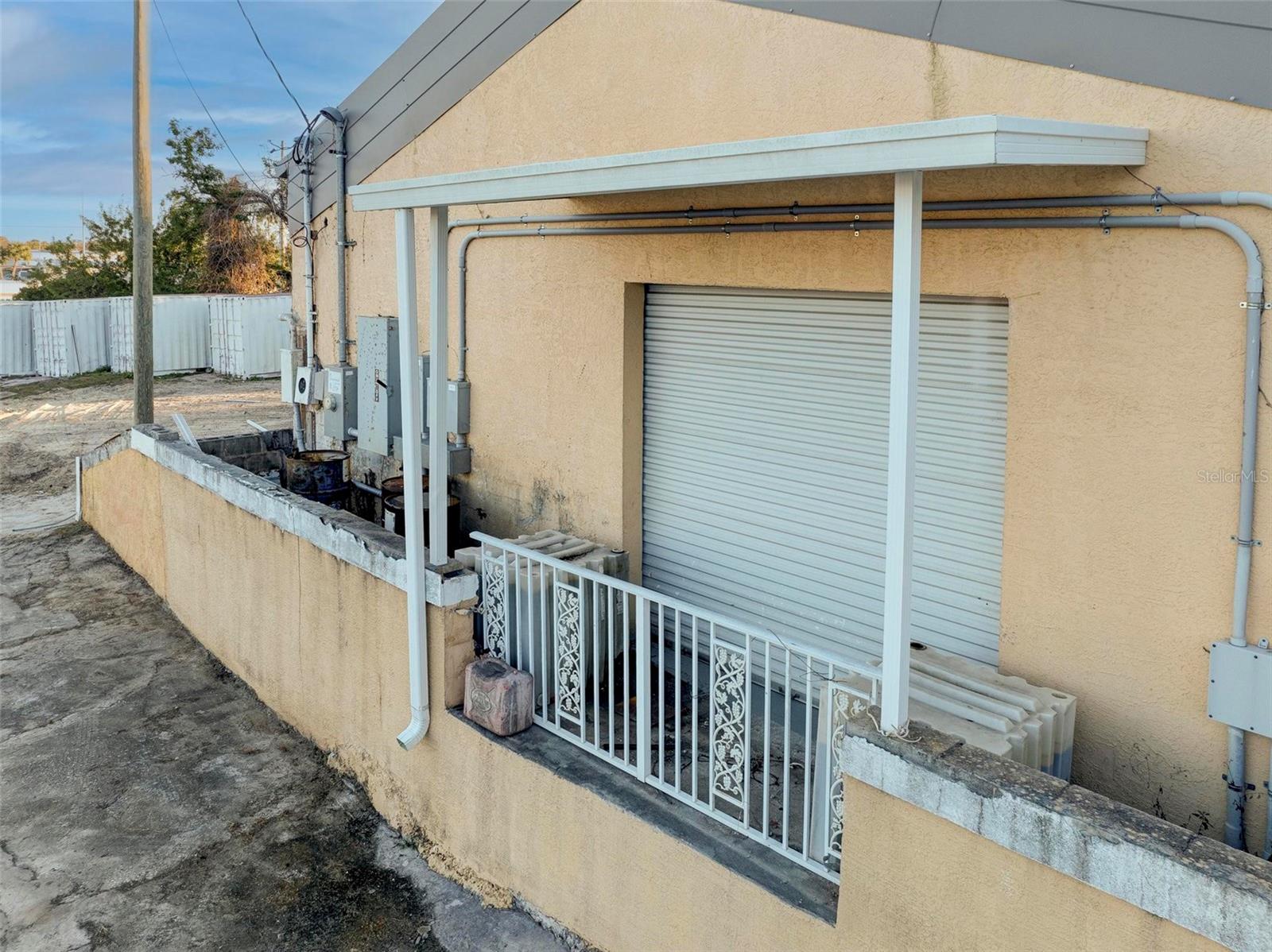 MIKE SUGAR ESTATES - Commercial Sale
