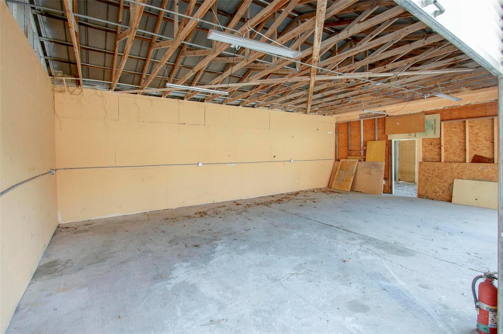 MIKE SUGAR ESTATES - Commercial Sale