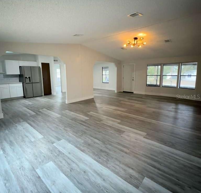 VANGUARD ESTATES - Residential