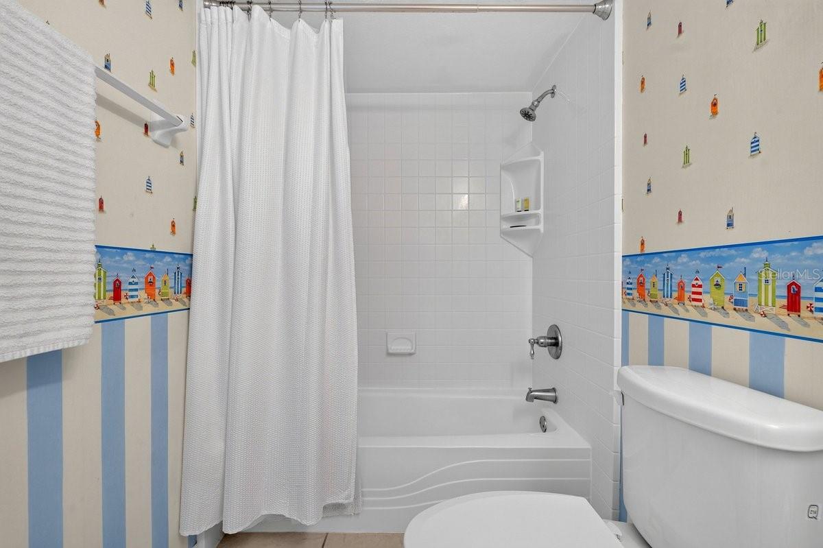 MOONTIDE CONDO - Residential