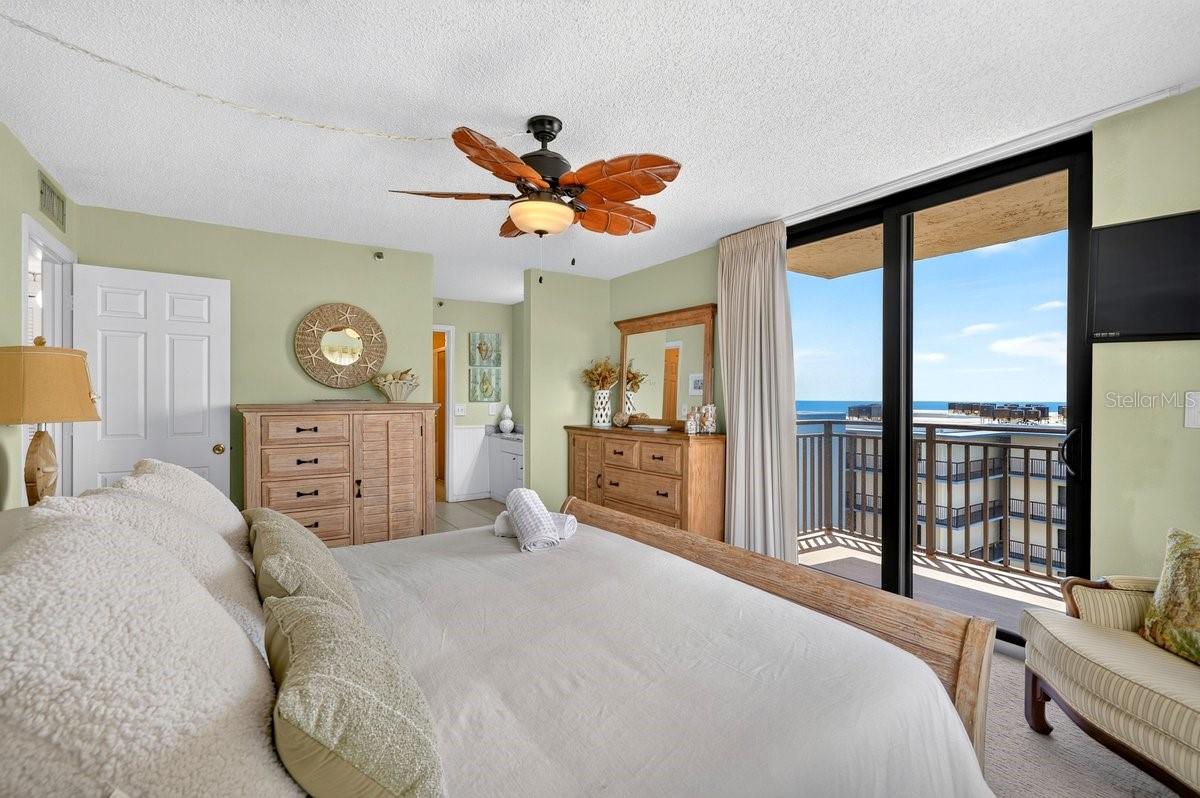 MOONTIDE CONDO - Residential