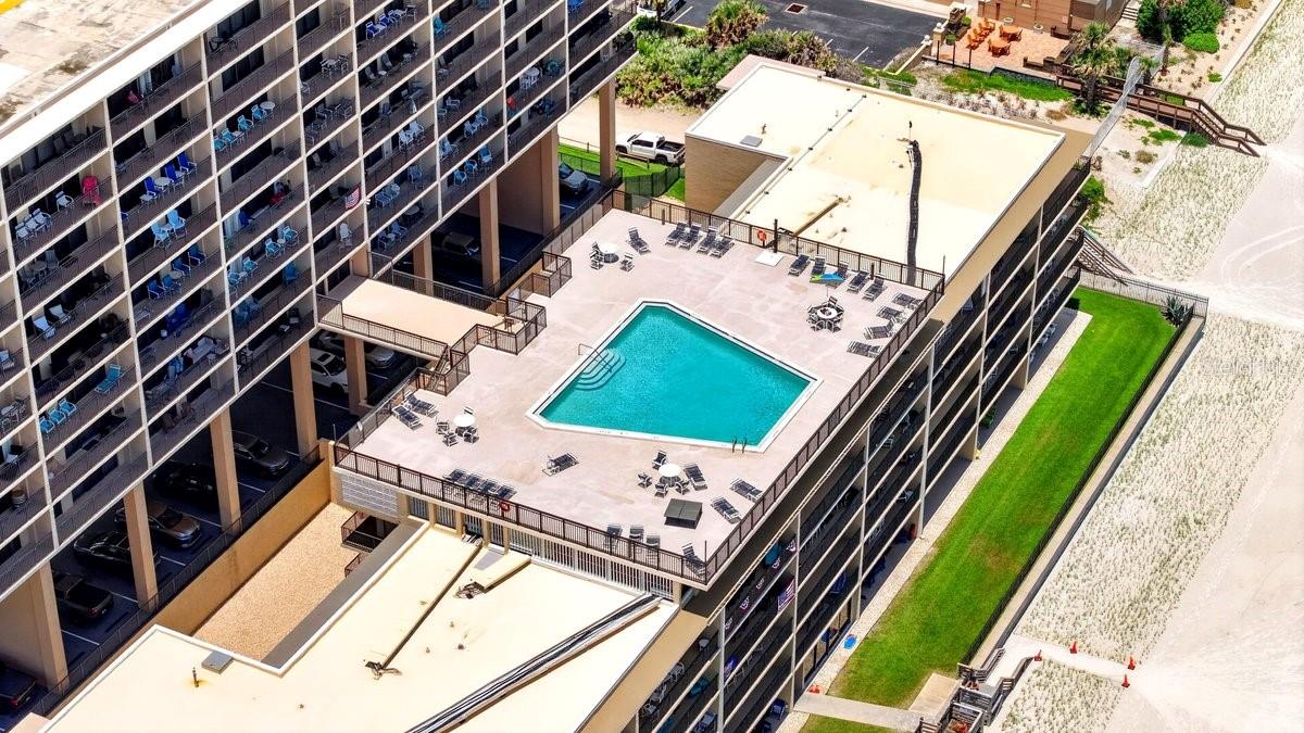 MOONTIDE CONDO - Residential