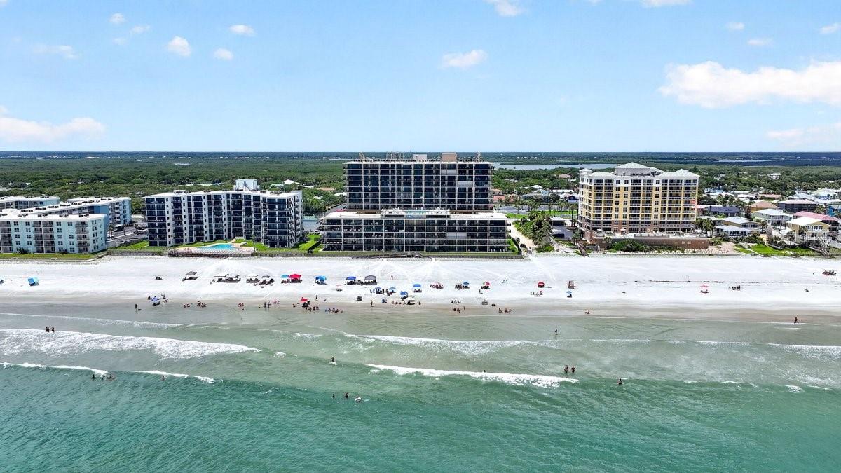 MOONTIDE CONDO - Residential