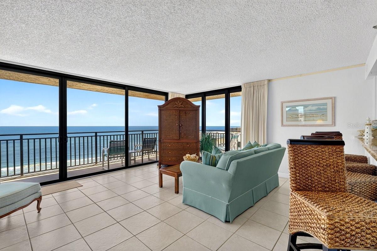 MOONTIDE CONDO - Residential