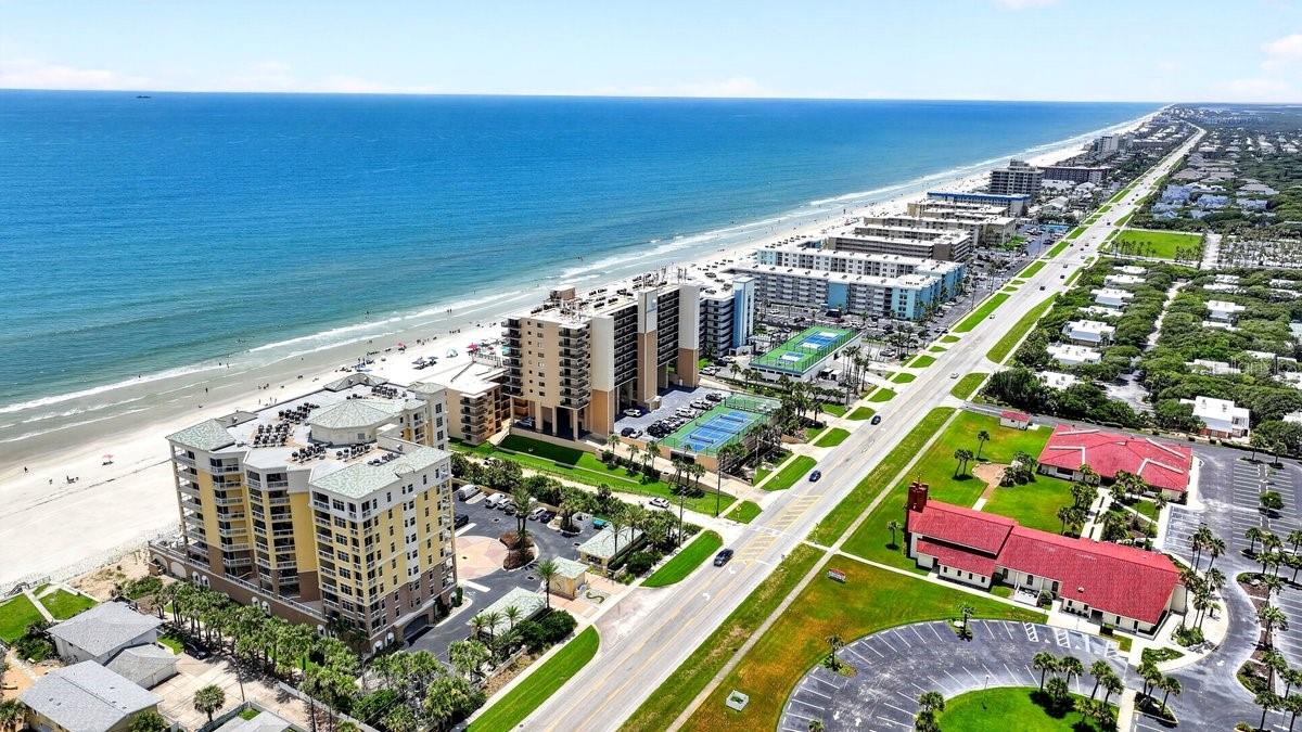 MOONTIDE CONDO - Residential
