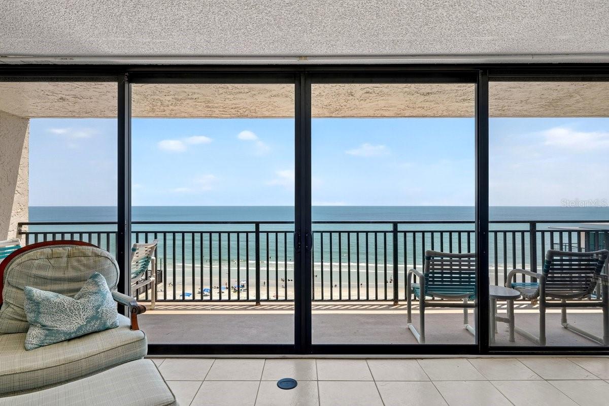 MOONTIDE CONDO - Residential