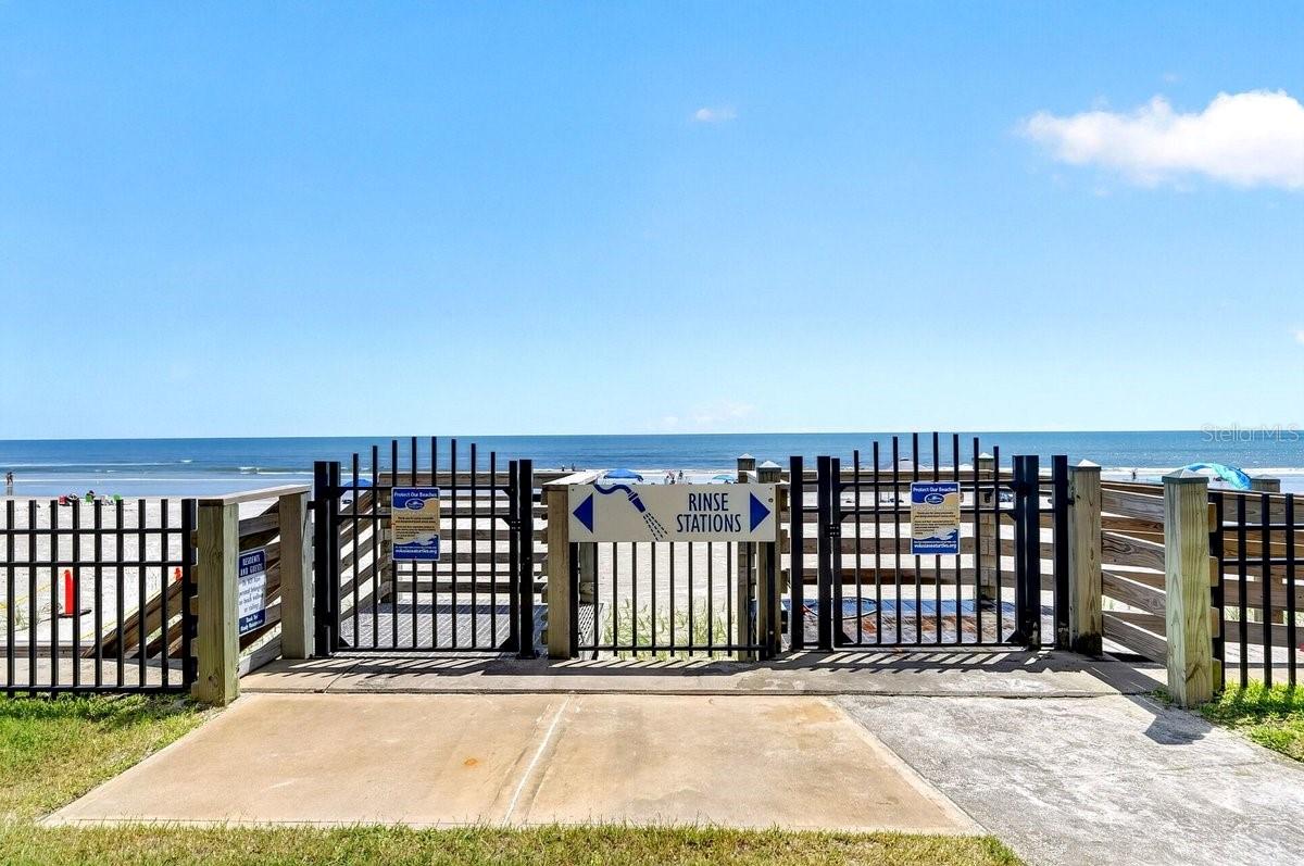 MOONTIDE CONDO - Residential