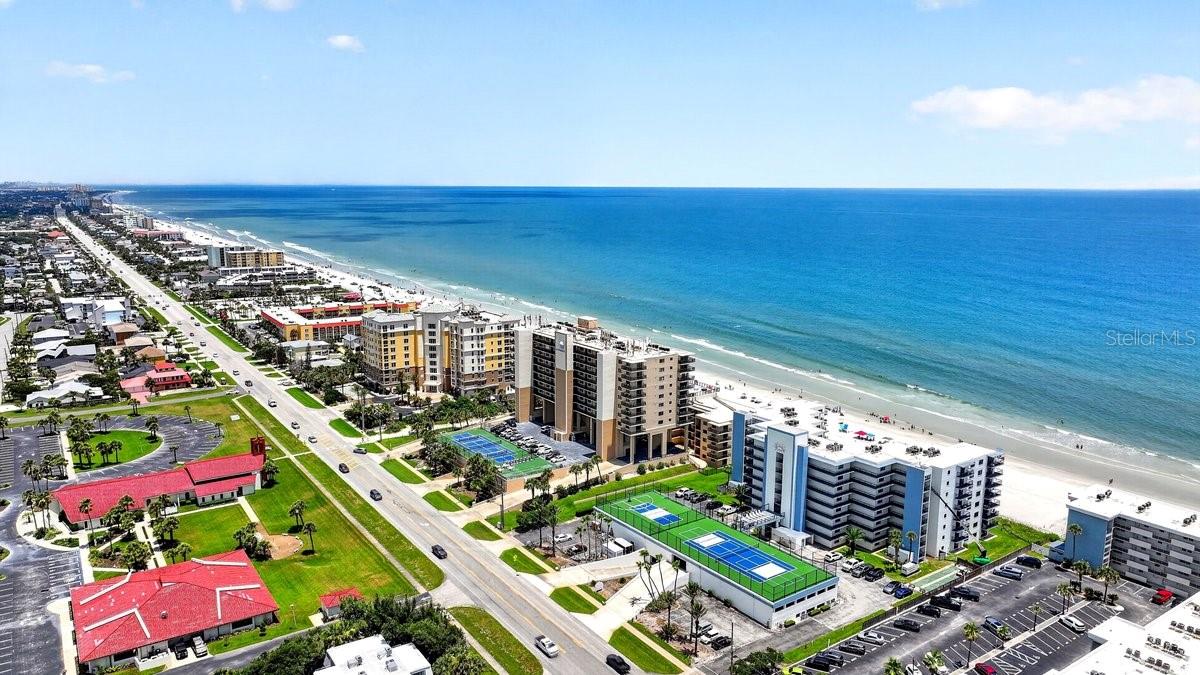 MOONTIDE CONDO - Residential