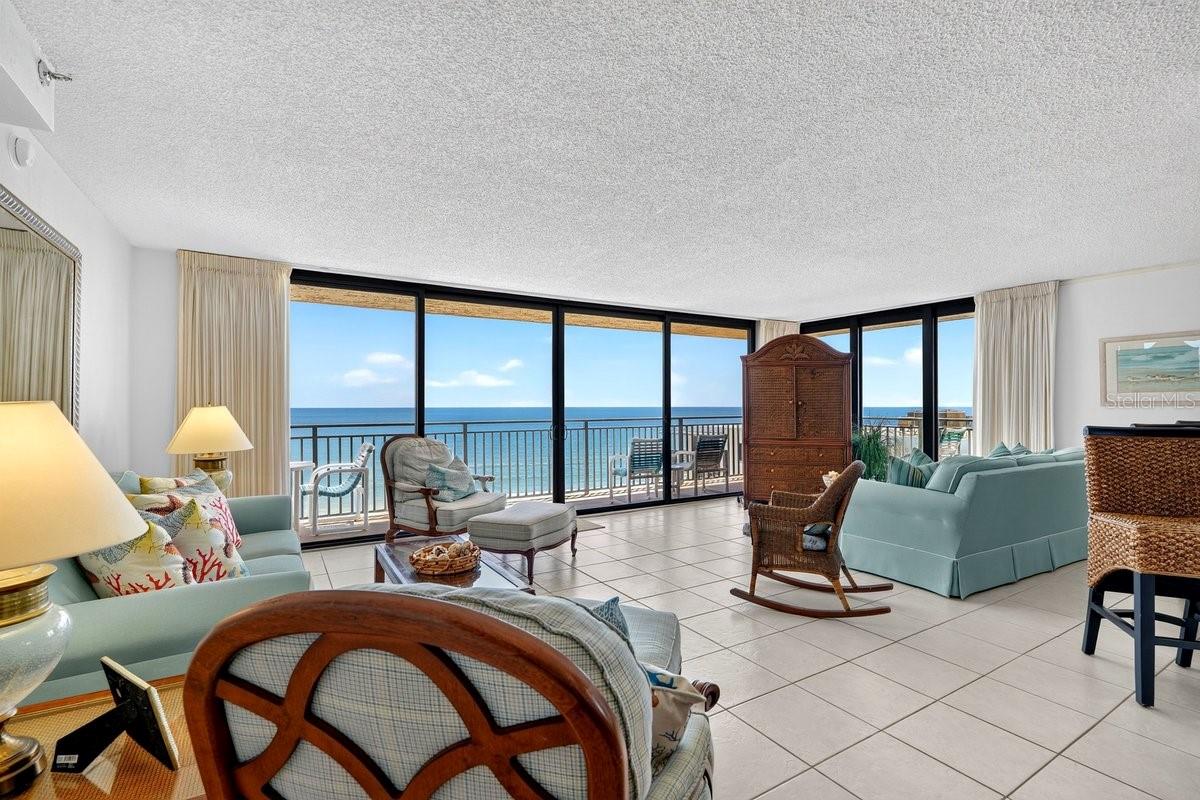 MOONTIDE CONDO - Residential