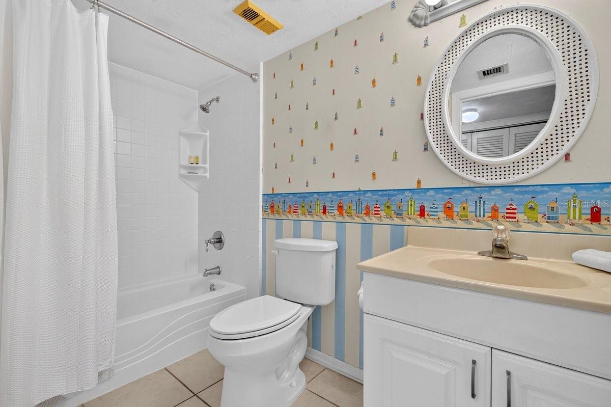 MOONTIDE CONDO - Residential