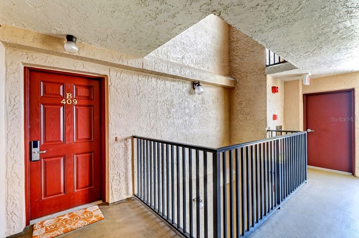 MOONTIDE CONDO - Residential
