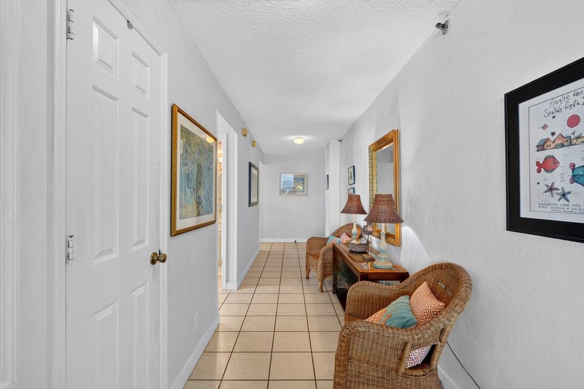 MOONTIDE CONDO - Residential