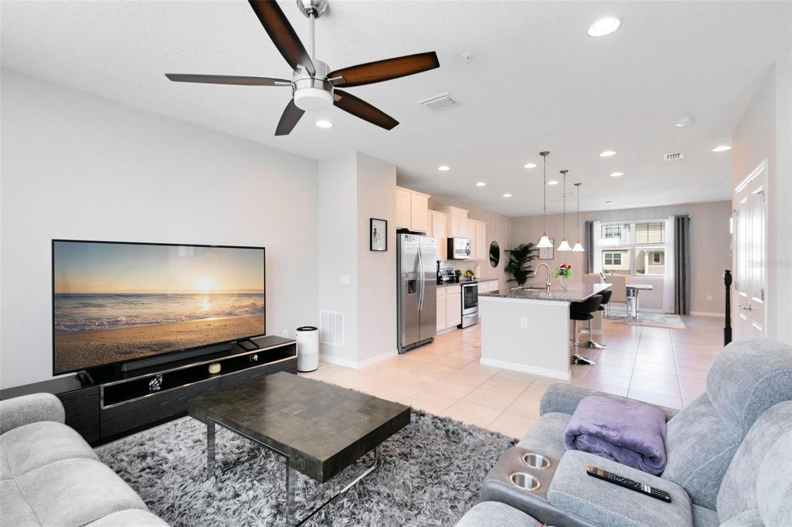 OVIEDO PARK TERRACE - Residential Lease