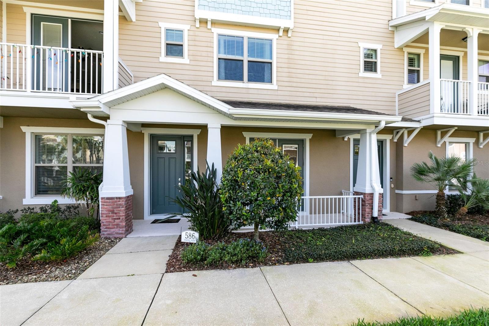 OVIEDO PARK TERRACE - Residential Lease