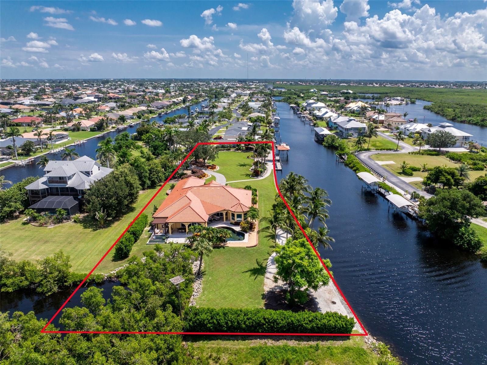 2000 MIDWAY ESTATES - Residential