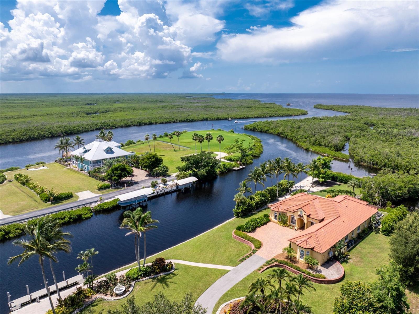 2000 MIDWAY ESTATES - Residential