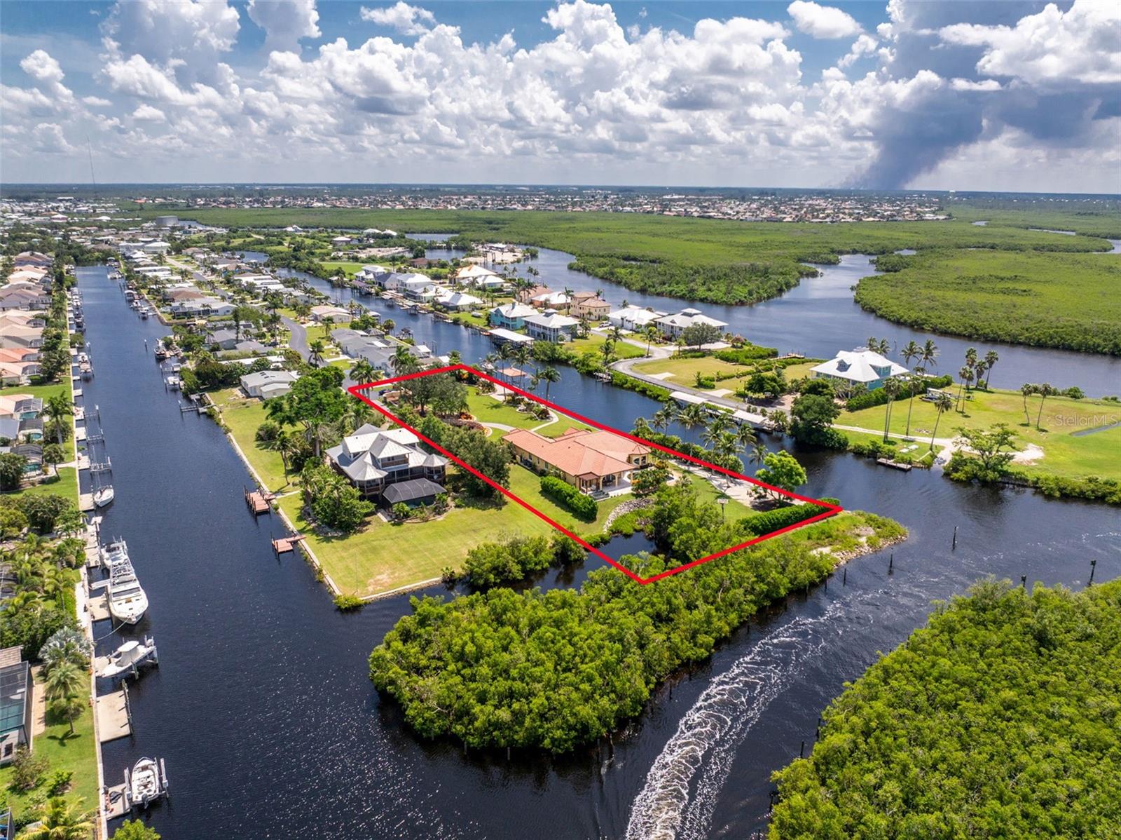 2000 MIDWAY ESTATES - Residential