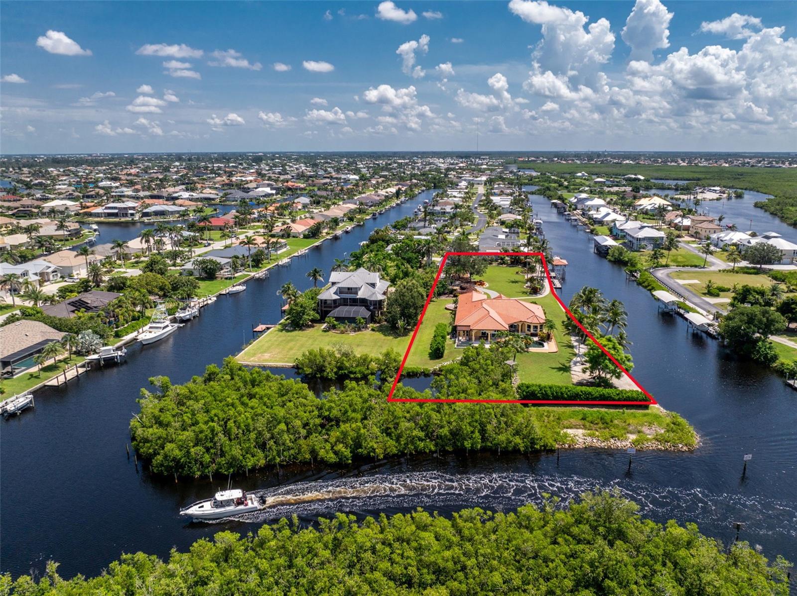 2000 MIDWAY ESTATES - Residential