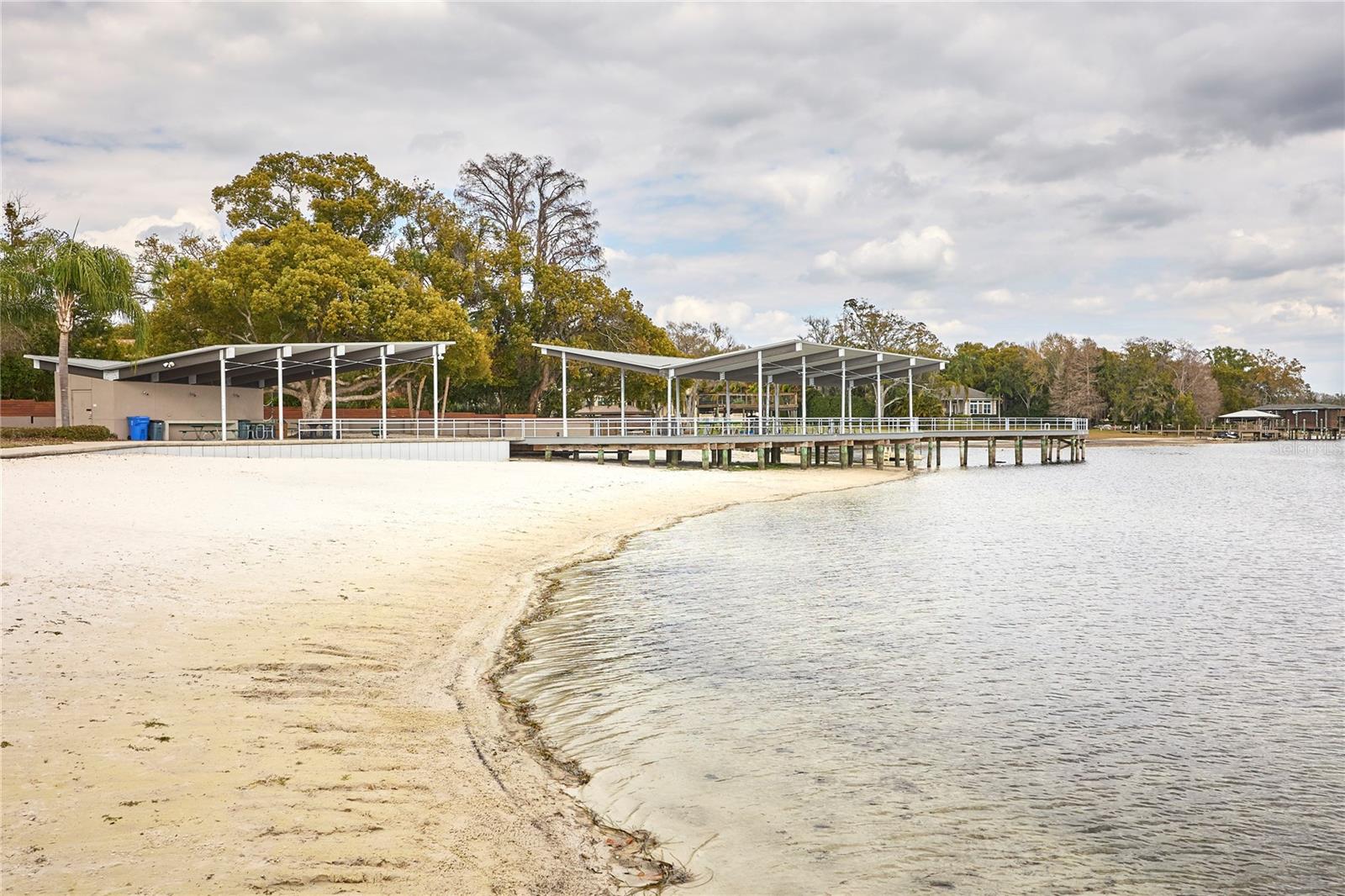 CARROLLWOOD SUB UNIT 1 - Residential Lease