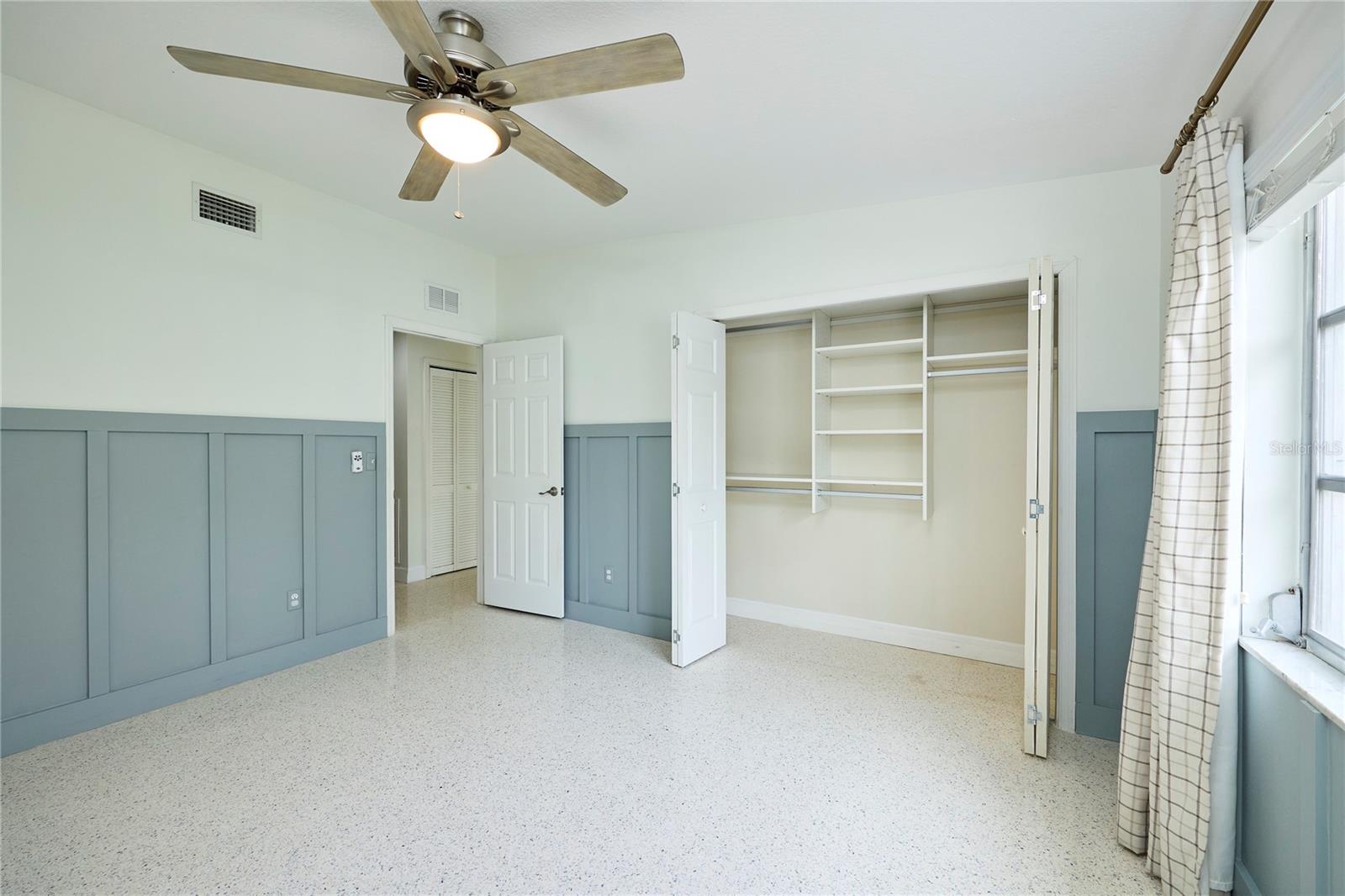 CARROLLWOOD SUB UNIT 1 - Residential Lease
