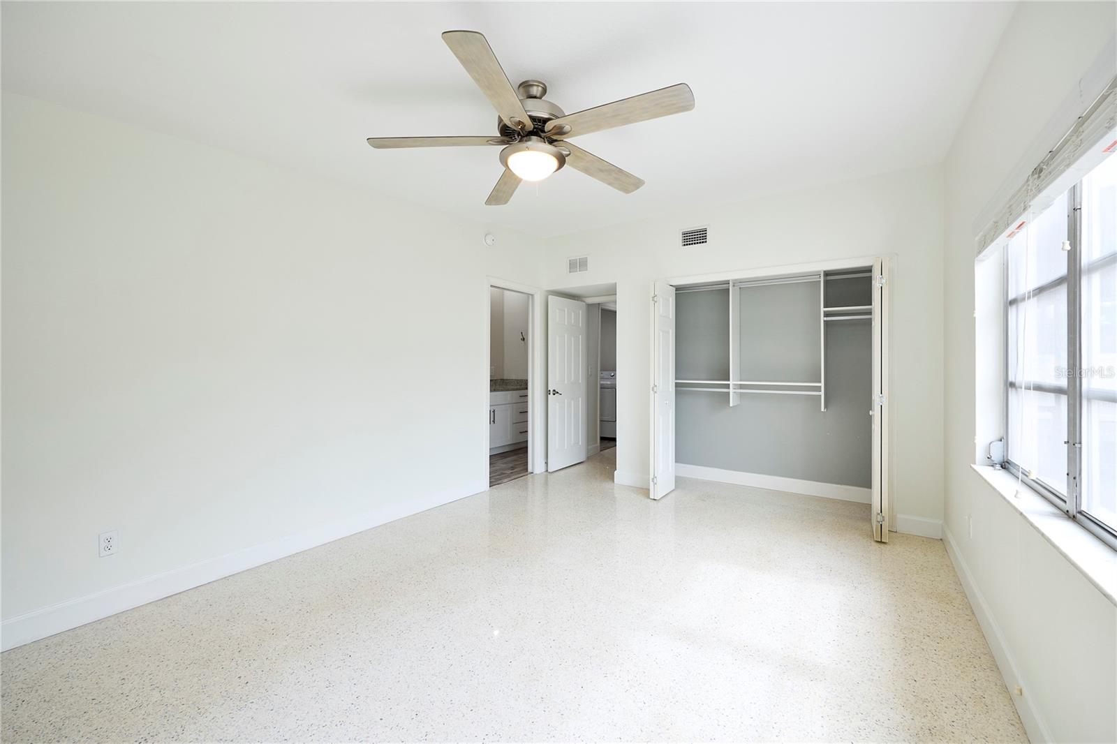 CARROLLWOOD SUB UNIT 1 - Residential Lease