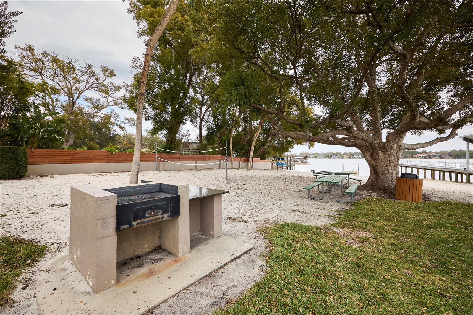 CARROLLWOOD SUB UNIT 1 - Residential Lease