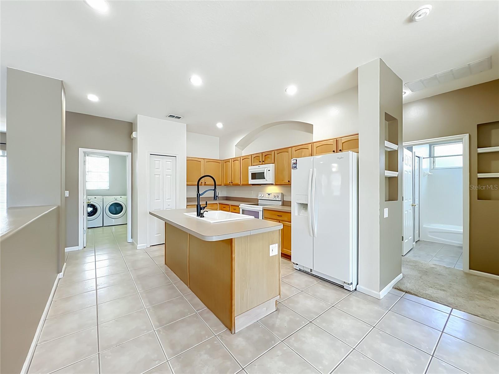 LAKE LOUISA HIGHLANDS PH 01 - Residential