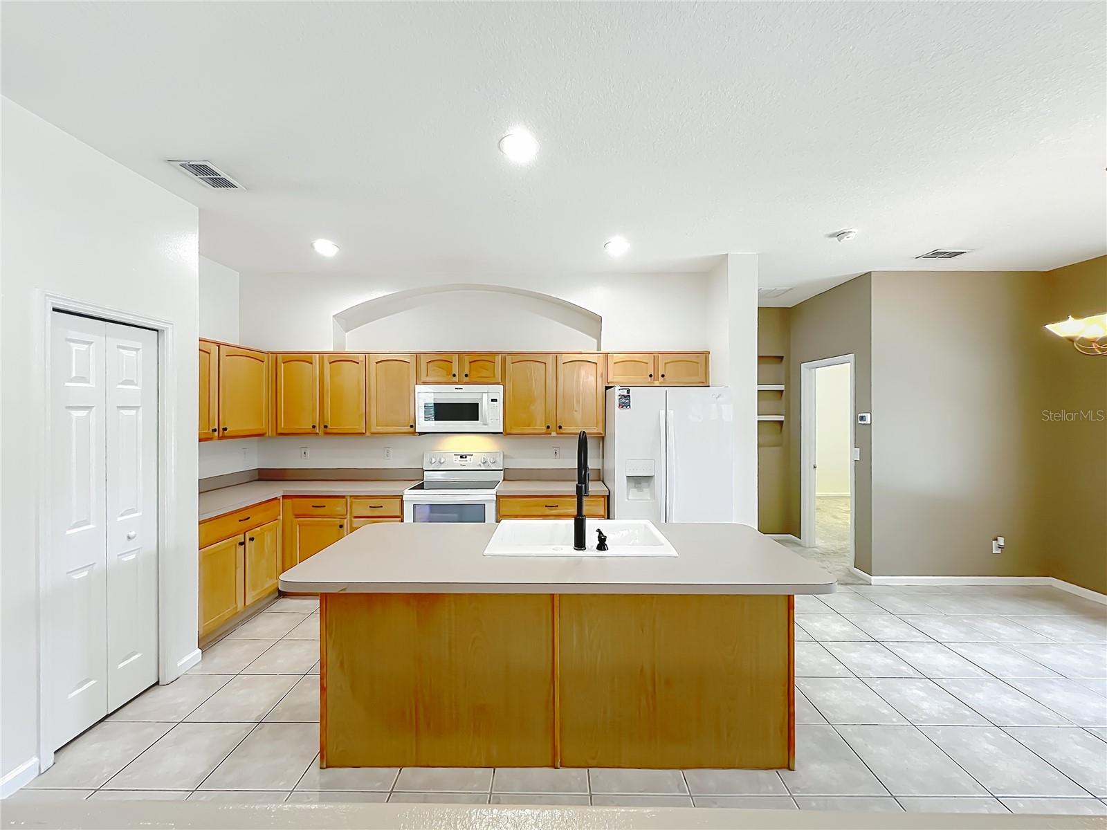 LAKE LOUISA HIGHLANDS PH 01 - Residential