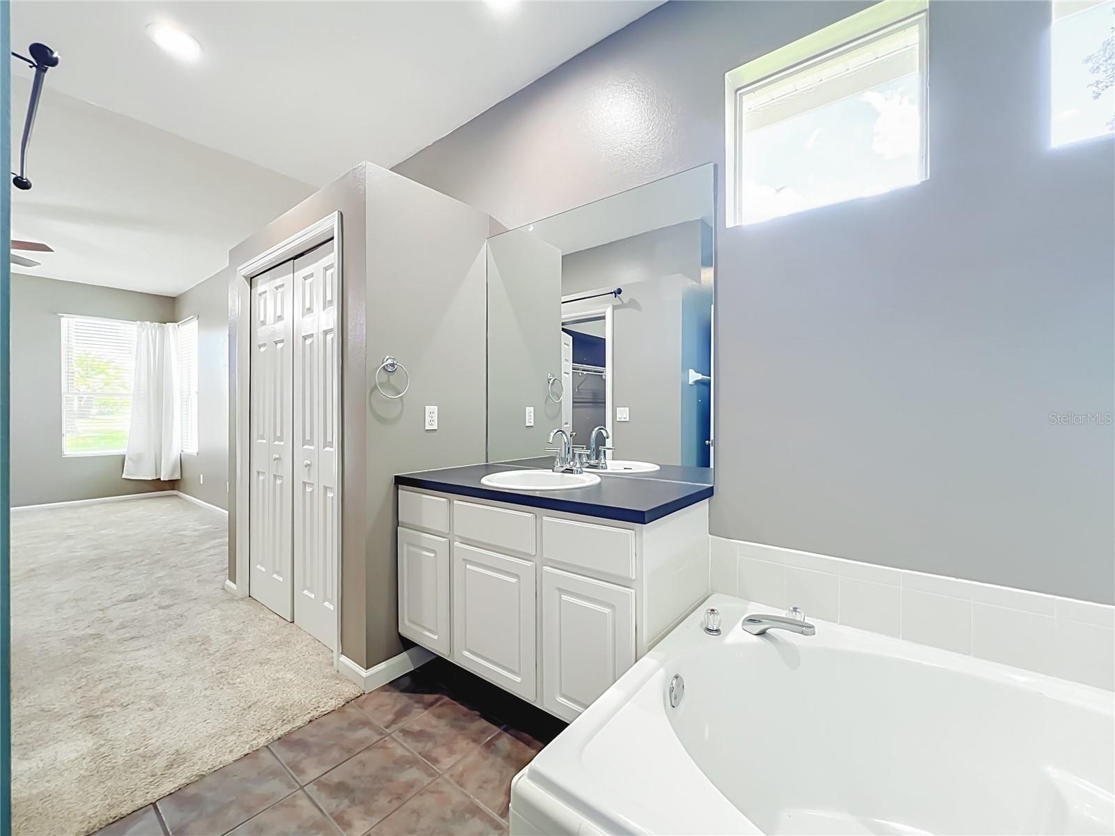 LAKE LOUISA HIGHLANDS PH 01 - Residential
