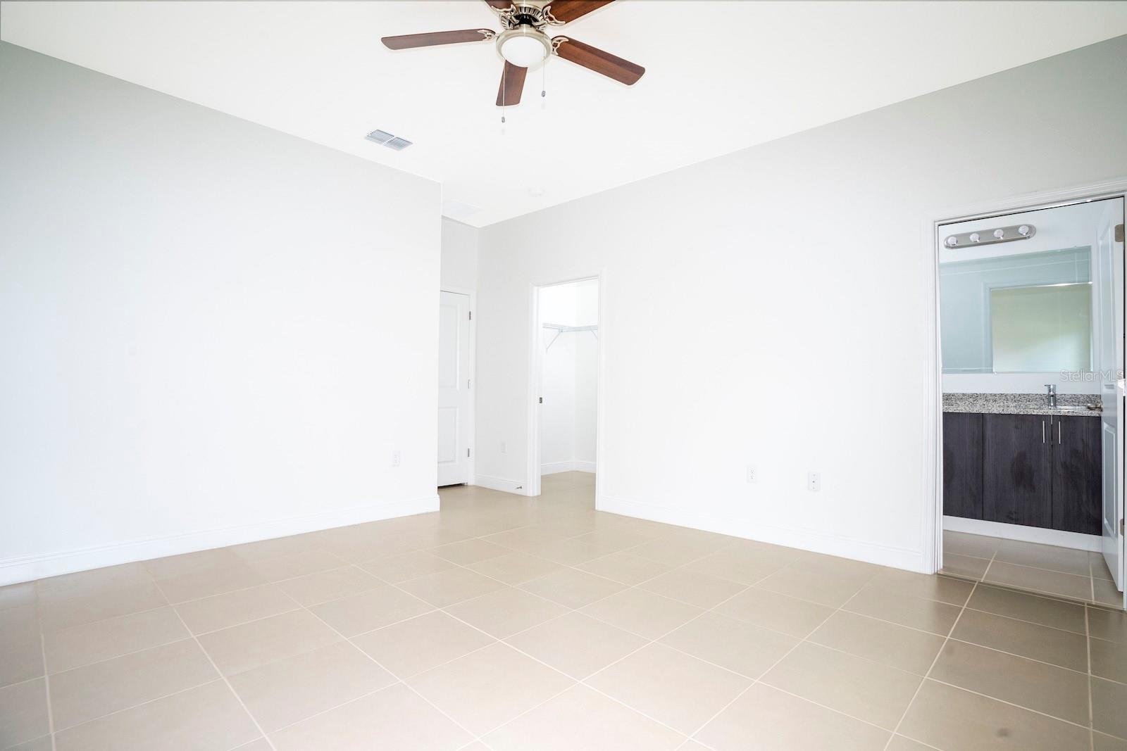 MARION OAKS UN 04 - Residential