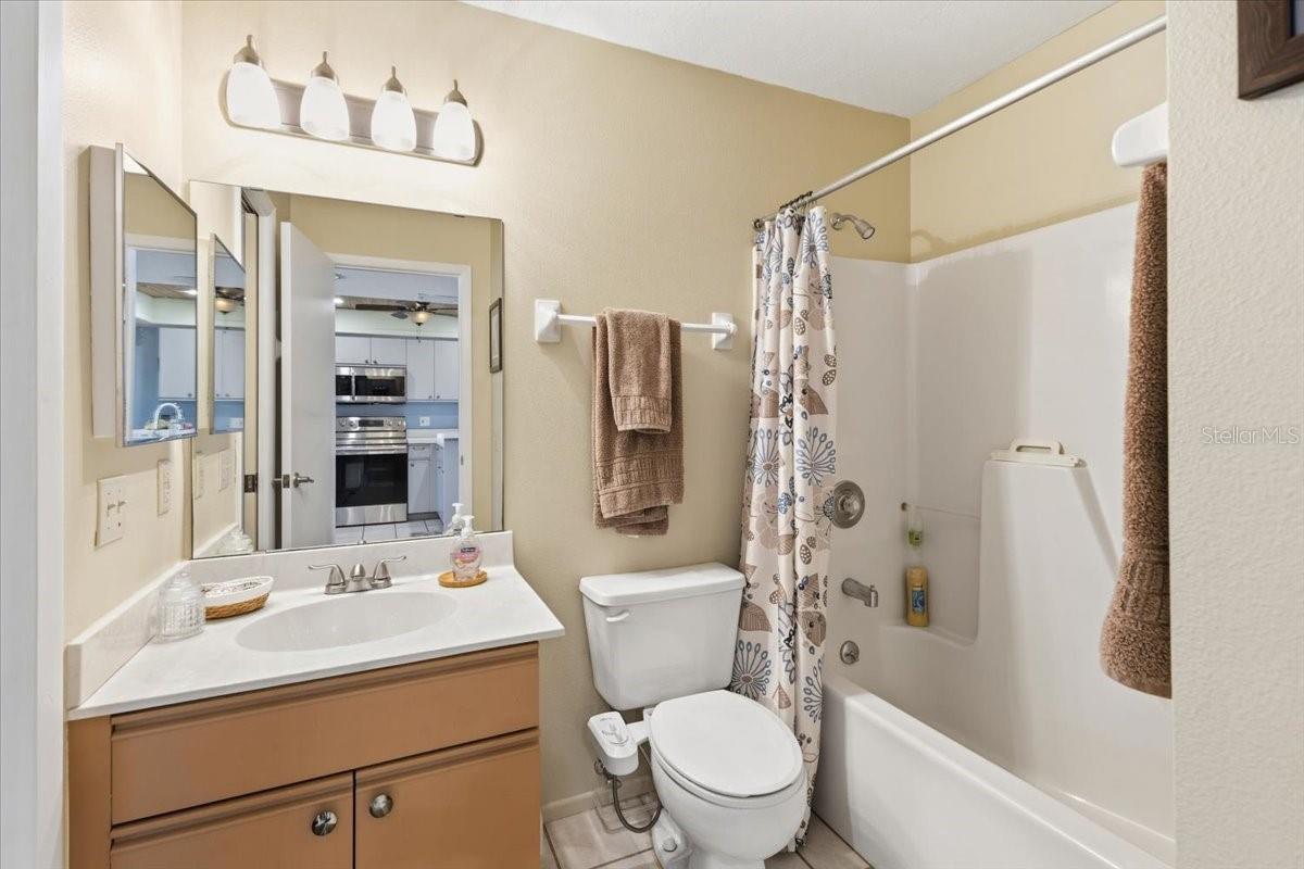 FIDDLERS GREEN II CONDO - Residential