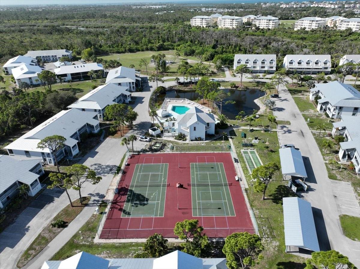 FIDDLERS GREEN II CONDO - Residential