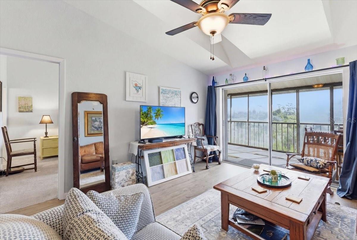 FIDDLERS GREEN II CONDO - Residential