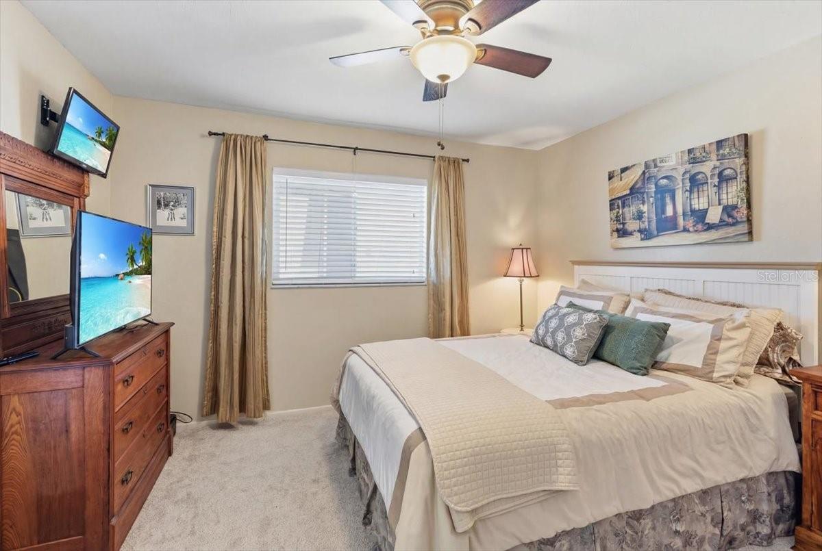 FIDDLERS GREEN II CONDO - Residential