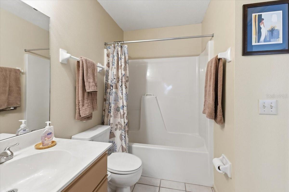 FIDDLERS GREEN II CONDO - Residential